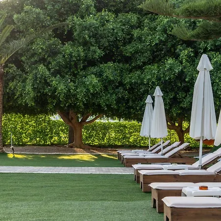 Hotel Abella *